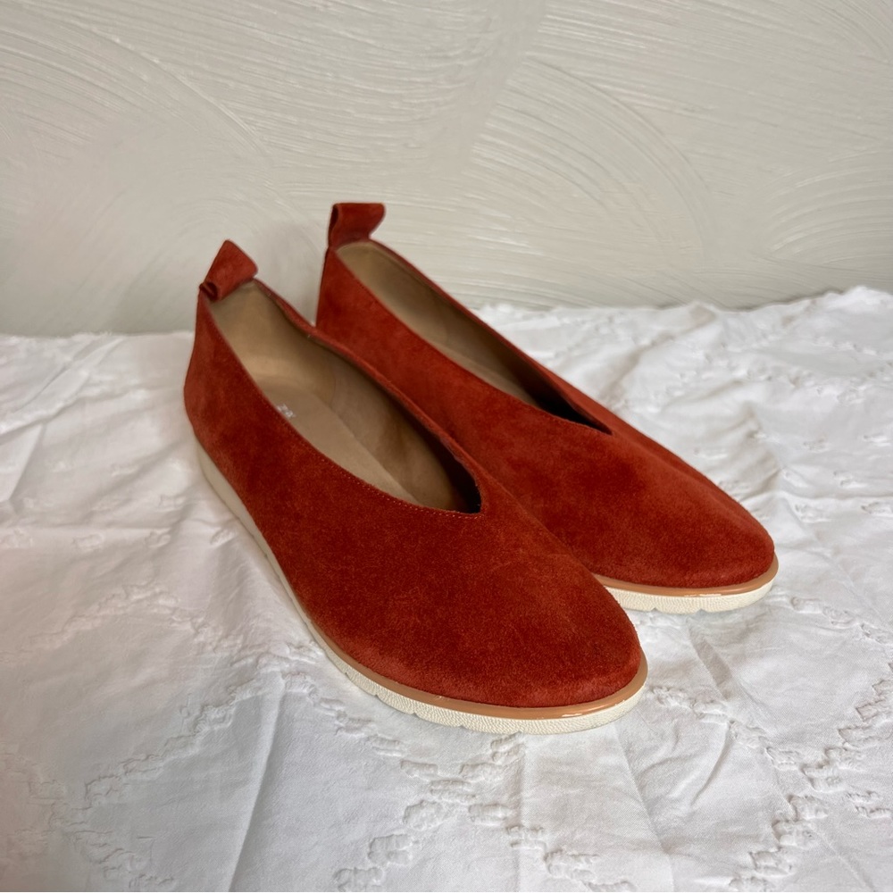 Eileen Fisher Humor Flat Brick Burnt Orange Sport Suede Slip On 8.5
